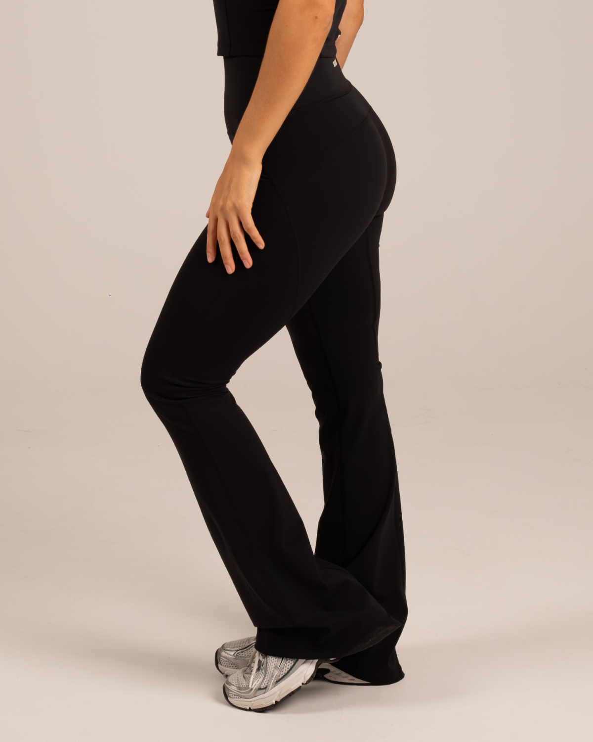 Sculpt Flare Leggings